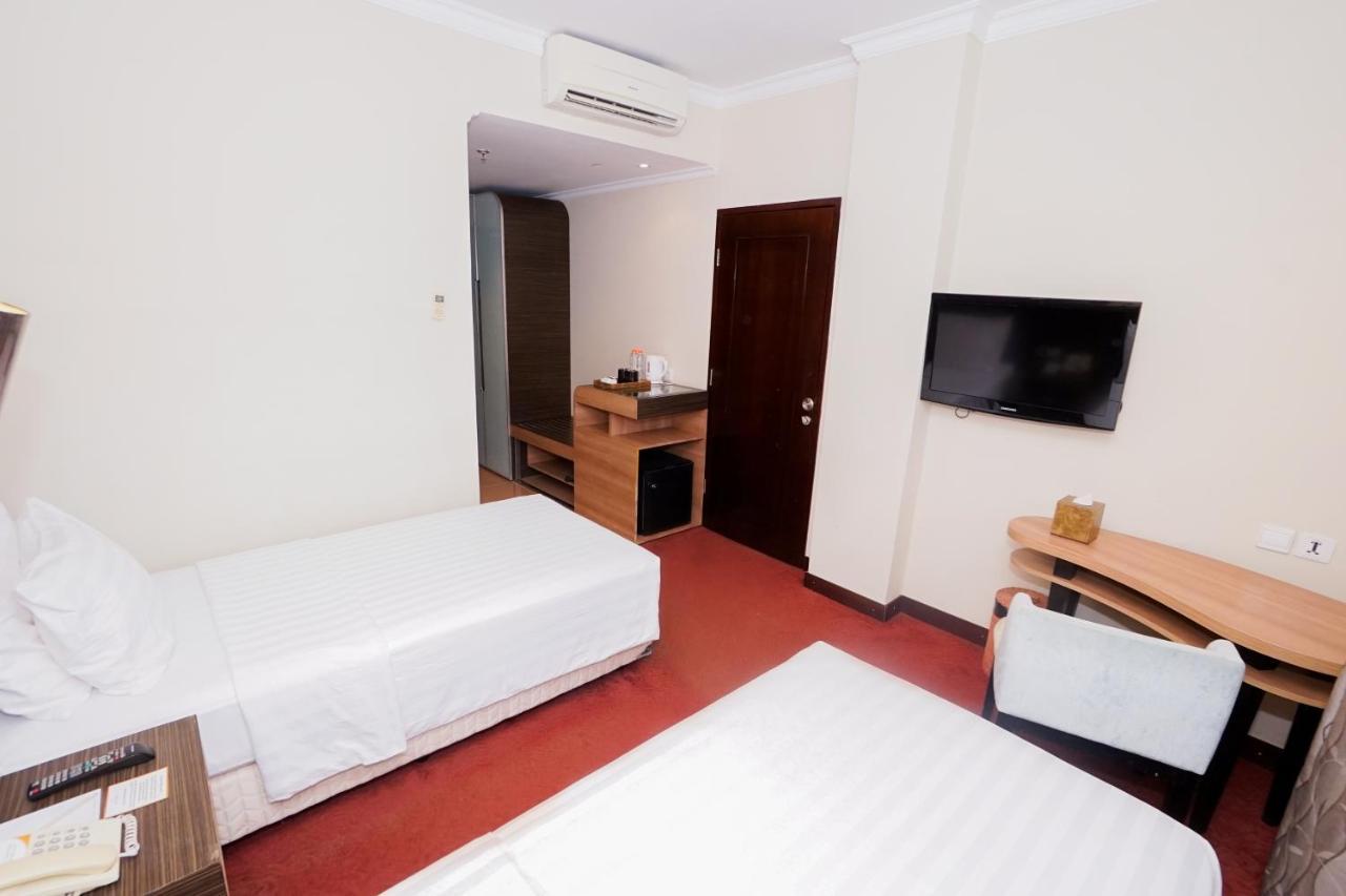 Brits Hotel Pangkalanbuun Dış mekan fotoğraf